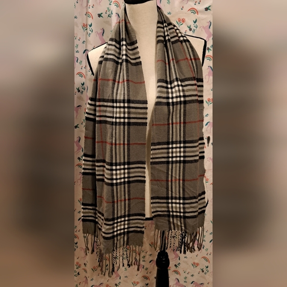 Vintage Burberry Grey & Black Nova Check Cashmere Neutral Warm Winter Scarf - Picture 2 of 7